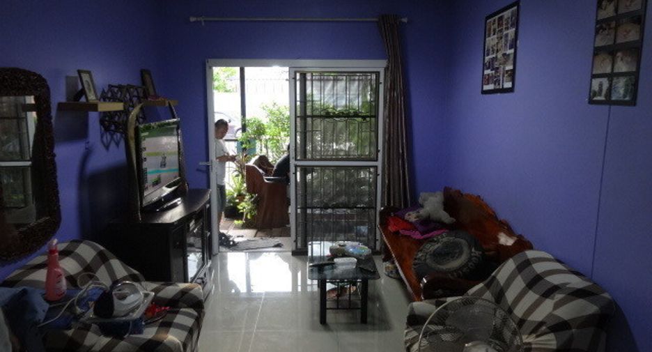 ขาย 3 ห้องนอน ทาวน์เฮ้าส์ ใน เมืองปทุมธานี, ปทุมธานี