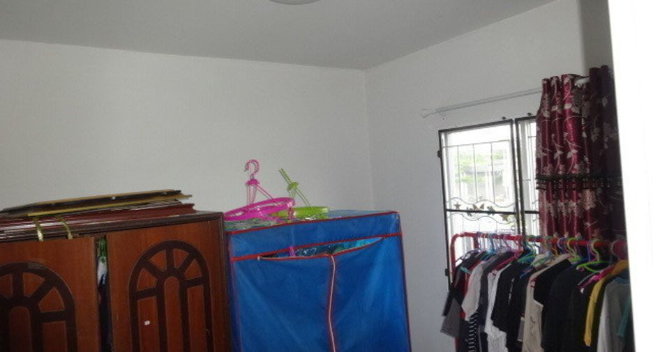 ขาย 3 ห้องนอน ทาวน์เฮ้าส์ ใน เมืองปทุมธานี, ปทุมธานี