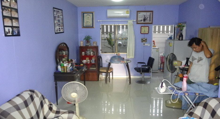 ขาย 3 ห้องนอน ทาวน์เฮ้าส์ ใน เมืองปทุมธานี, ปทุมธานี