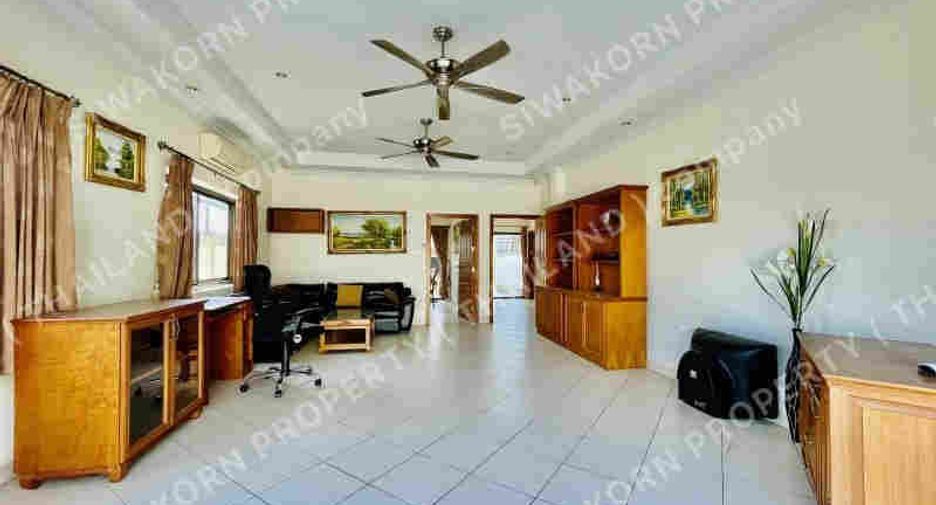 For sale and for rent 3 bed house in Pratumnak, Pattaya