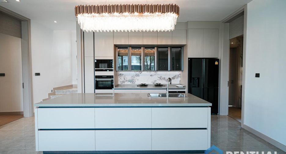 À vendre 5 chambres villa à Bang Lamung, Chonburi