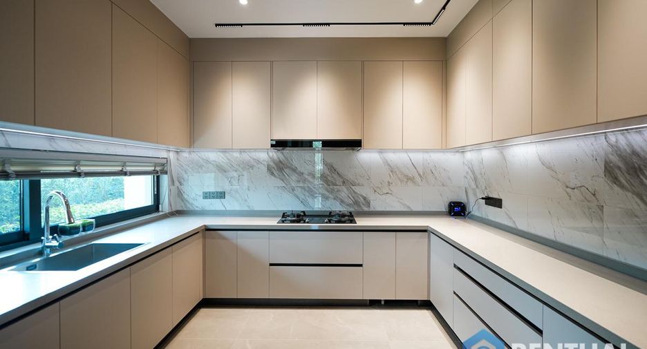 À vendre 5 chambres villa à Bang Lamung, Chonburi