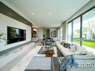 Villa zum Kauf mit 5 Zimmer in Bang Lamung, Chonburi