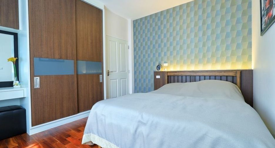 For sale 4 bedrooms house in Bang Khae, Bangkok