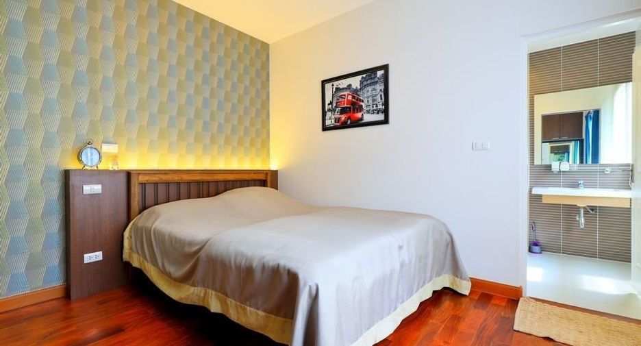 For sale 4 bedrooms house in Bang Khae, Bangkok