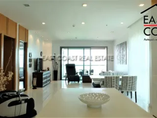 For sale 3 ベッドルーム condo in Bang Lamung, Chonburi