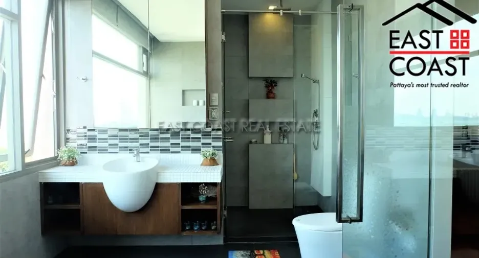 For sale 3 ベッドルーム condo in Bang Lamung, Chonburi