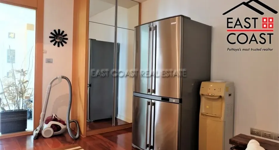 For sale 3 ベッドルーム condo in Bang Lamung, Chonburi