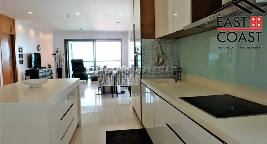 For sale 3 ベッドルーム condo in Bang Lamung, Chonburi