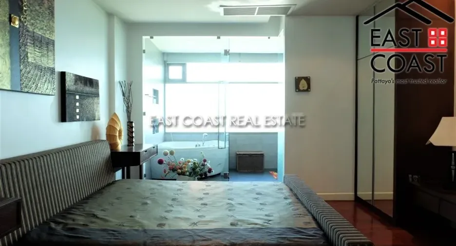 For sale 3 ベッドルーム condo in Bang Lamung, Chonburi