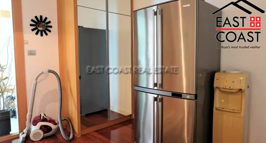 For sale 3 ベッドルーム condo in Bang Lamung, Chonburi