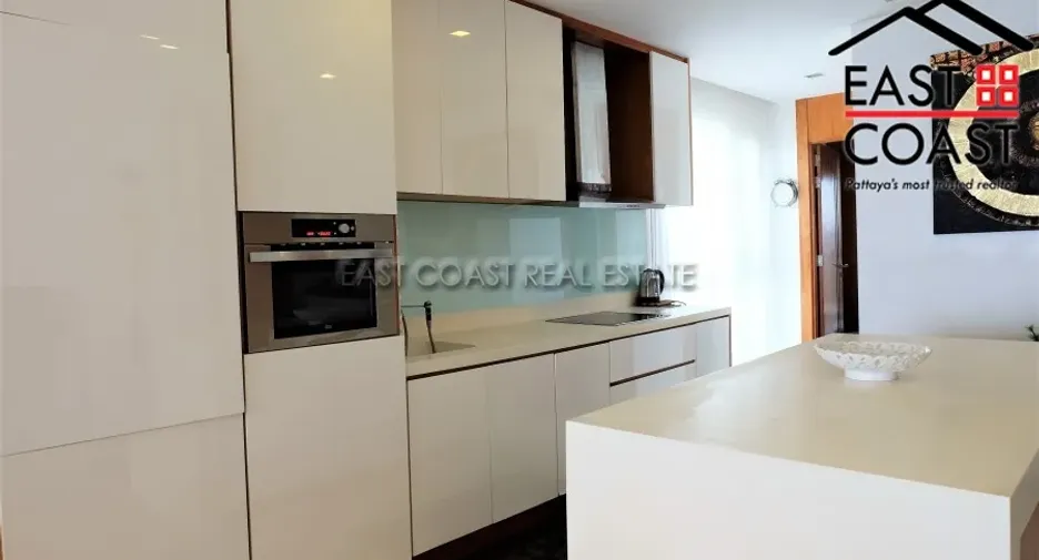 For sale 3 ベッドルーム condo in Bang Lamung, Chonburi