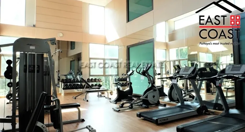 For sale 3 ベッドルーム condo in Bang Lamung, Chonburi