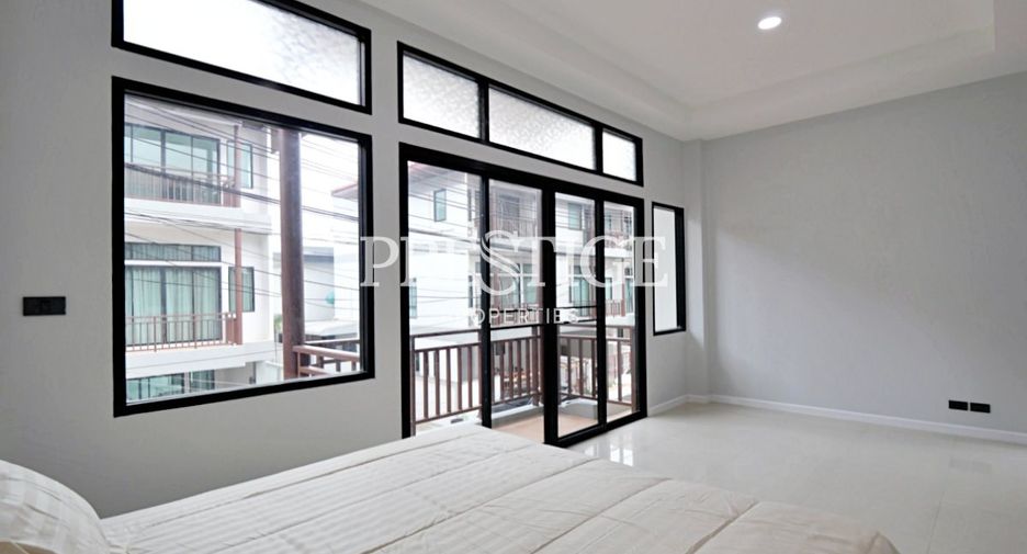 For sale and for rent 4 bedrooms house in Bang Lamung, Chonburi