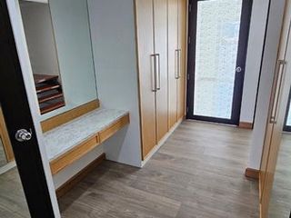 For rent 1 bed office in Bang Na, Bangkok