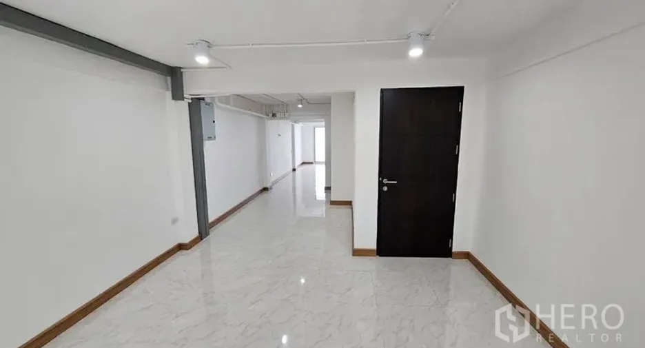 For rent office in Bang Na, Bangkok