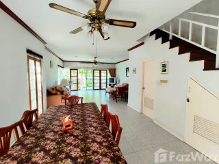 For sale 3 bed townhouse in Hua Hin, Prachuap Khiri Khan