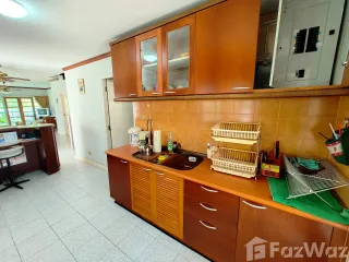 For sale 3 bed townhouse in Hua Hin, Prachuap Khiri Khan