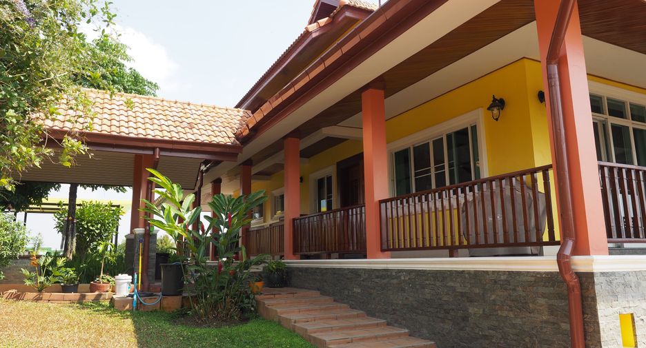 For sale 4 bed villa in Mueang Chiang Rai, Chiang Rai