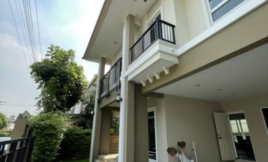For rent 3 Beds townhouse in Suan Luang, Bangkok