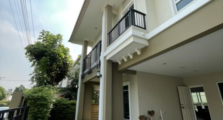 For rent 3 Beds townhouse in Suan Luang, Bangkok