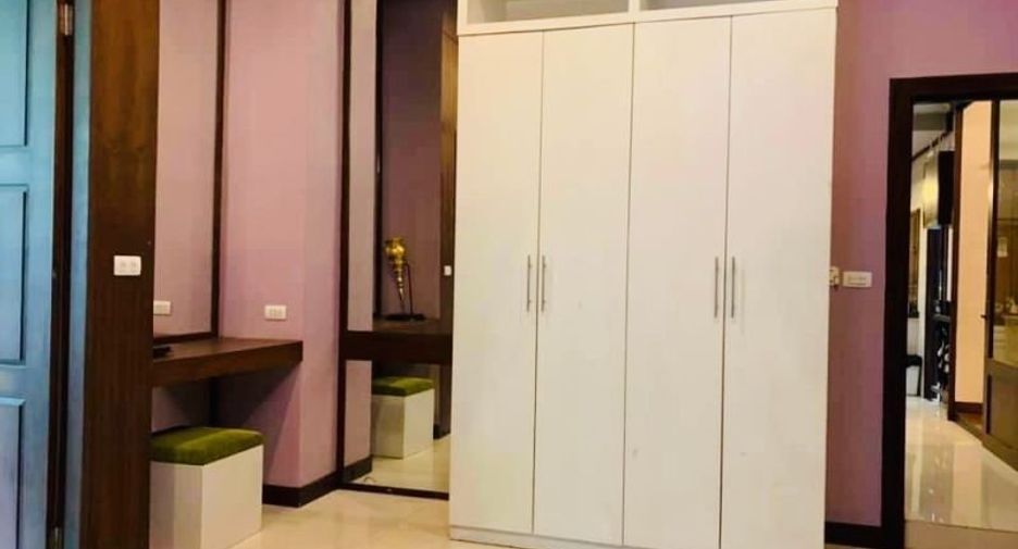 For rent 4 bedrooms villa in Hang Dong, Chiang Mai
