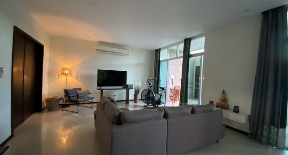 For rent 3 bed townhouse in Mueang Phuket, Phuket