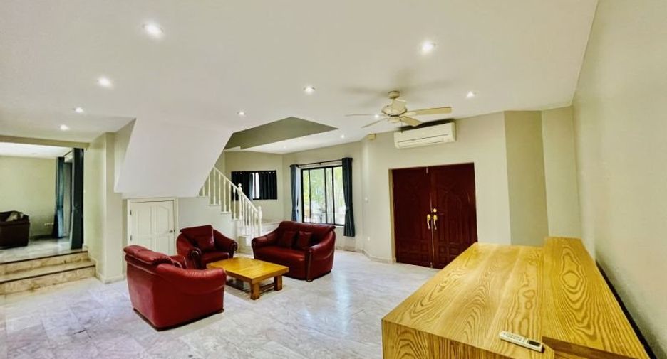 For rent 3 bedrooms house in Bang Lamung, Chonburi