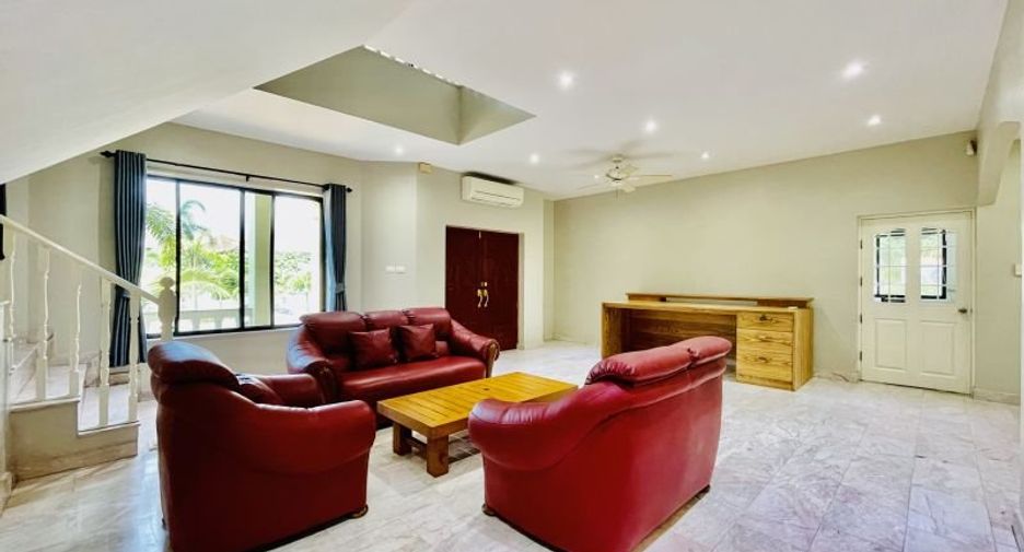 For rent 3 bedrooms house in Bang Lamung, Chonburi