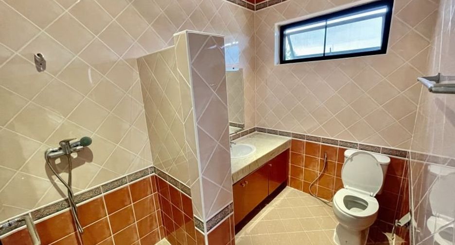 For rent 3 bedrooms house in Bang Lamung, Chonburi