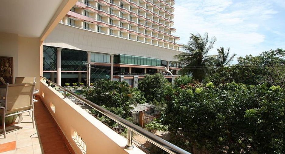 For rent 2 bedrooms condo in Bang Lamung, Chonburi
