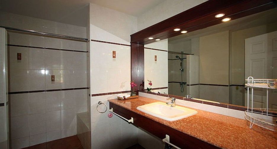 For rent 2 bedrooms condo in Bang Lamung, Chonburi