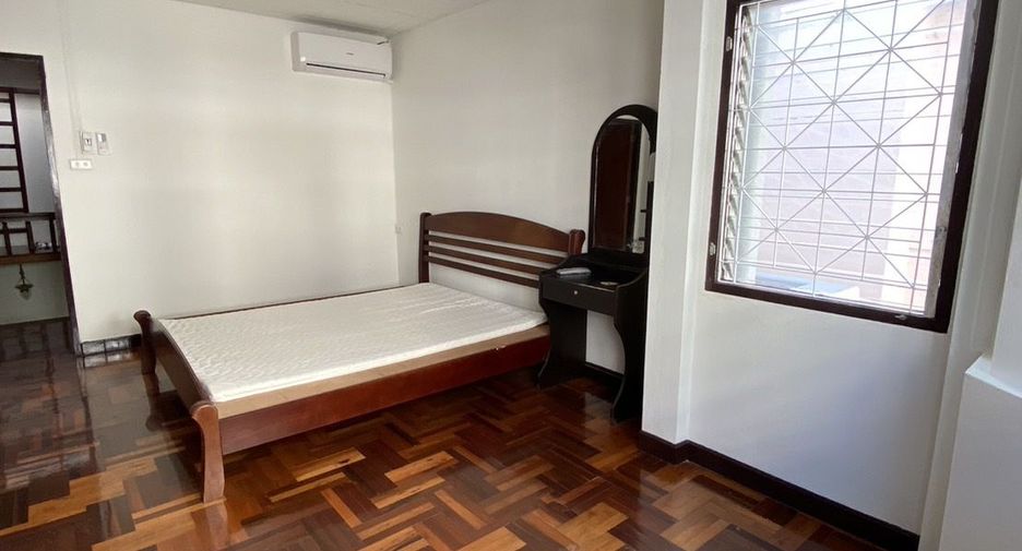 ให้เช่า 2 เตียง ทาวน์เฮ้าส์ ใน ลาดพร้าว, กรุงเทพฯ