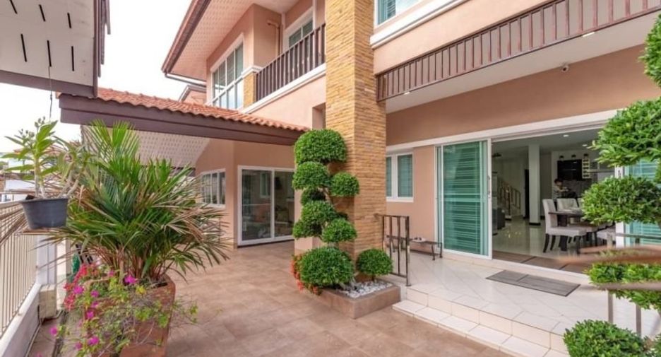 For rent 4 bedrooms house in Bang Lamung, Chonburi