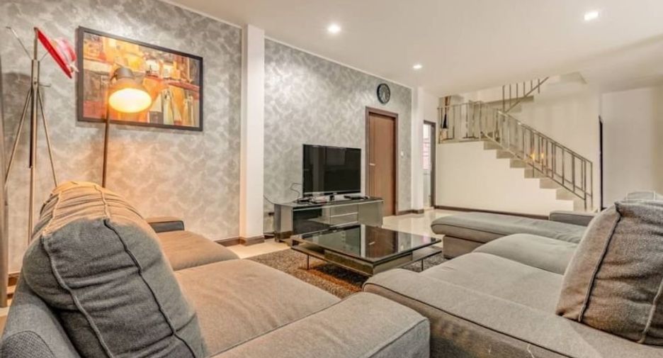 For rent 4 bedrooms house in Bang Lamung, Chonburi