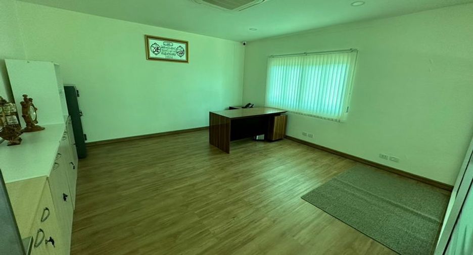 For rent 1 bed office in Lam Luk Ka, Pathum Thani