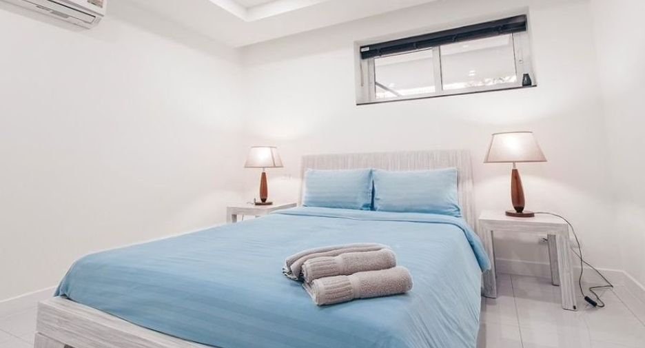 For rent 2 bedrooms serviced apartment in Mueang Phuket, Phuket