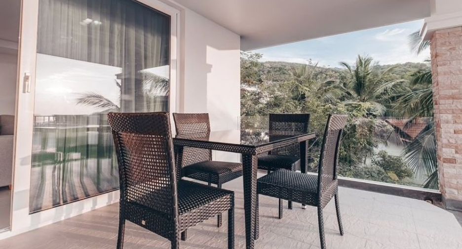 For rent 2 bedrooms serviced apartment in Mueang Phuket, Phuket
