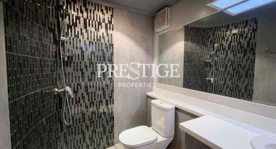 For sale 3 ベッドルーム condo in Bang Lamung, Chonburi