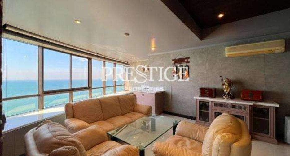 For sale 3 ベッドルーム condo in Bang Lamung, Chonburi