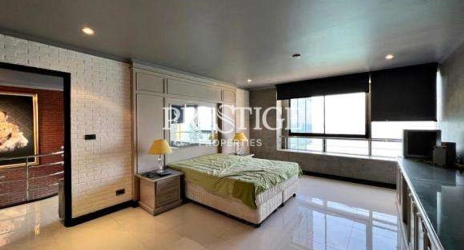 For sale 3 ベッドルーム condo in Bang Lamung, Chonburi
