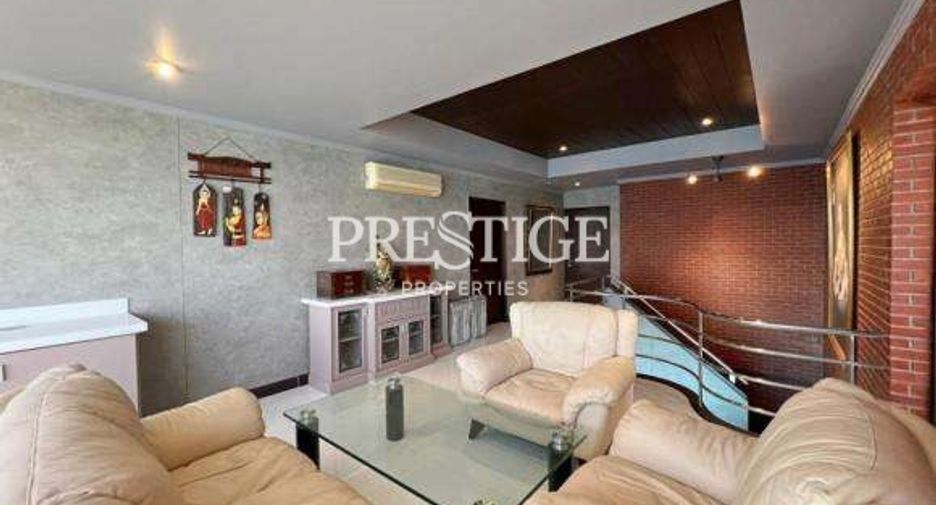 For sale 3 ベッドルーム condo in Bang Lamung, Chonburi