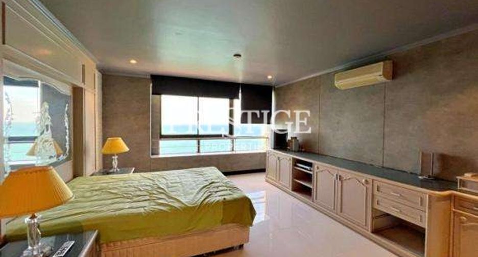 For sale 3 ベッドルーム condo in Bang Lamung, Chonburi