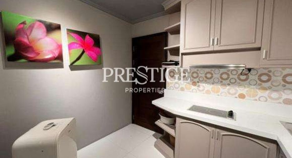 For sale 3 ベッドルーム condo in Bang Lamung, Chonburi