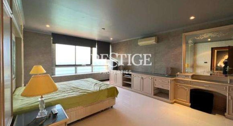 For sale 3 ベッドルーム condo in Bang Lamung, Chonburi