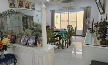 For sale land in Phra Khanong, Bangkok
