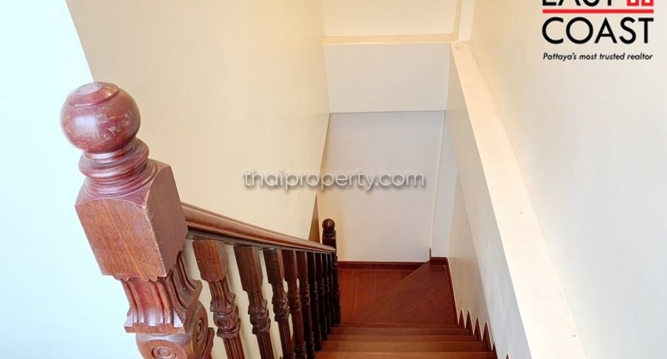 For sale 4 bedrooms house in Bang Lamung, Chonburi