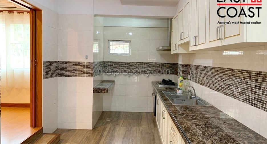 For sale 4 bedrooms house in Bang Lamung, Chonburi