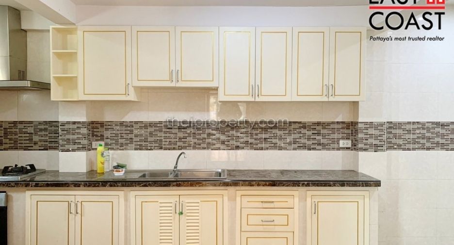 For sale 4 bedrooms house in Bang Lamung, Chonburi