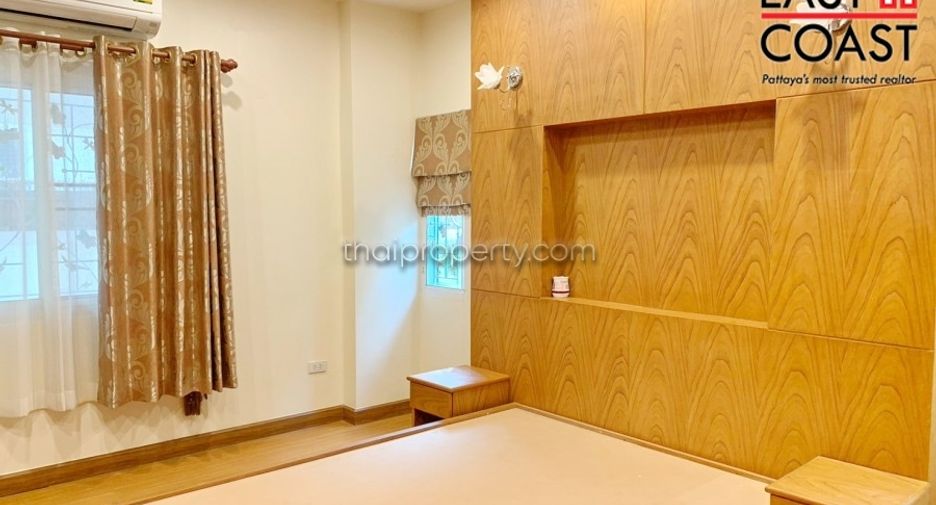 For sale 4 bedrooms house in Bang Lamung, Chonburi